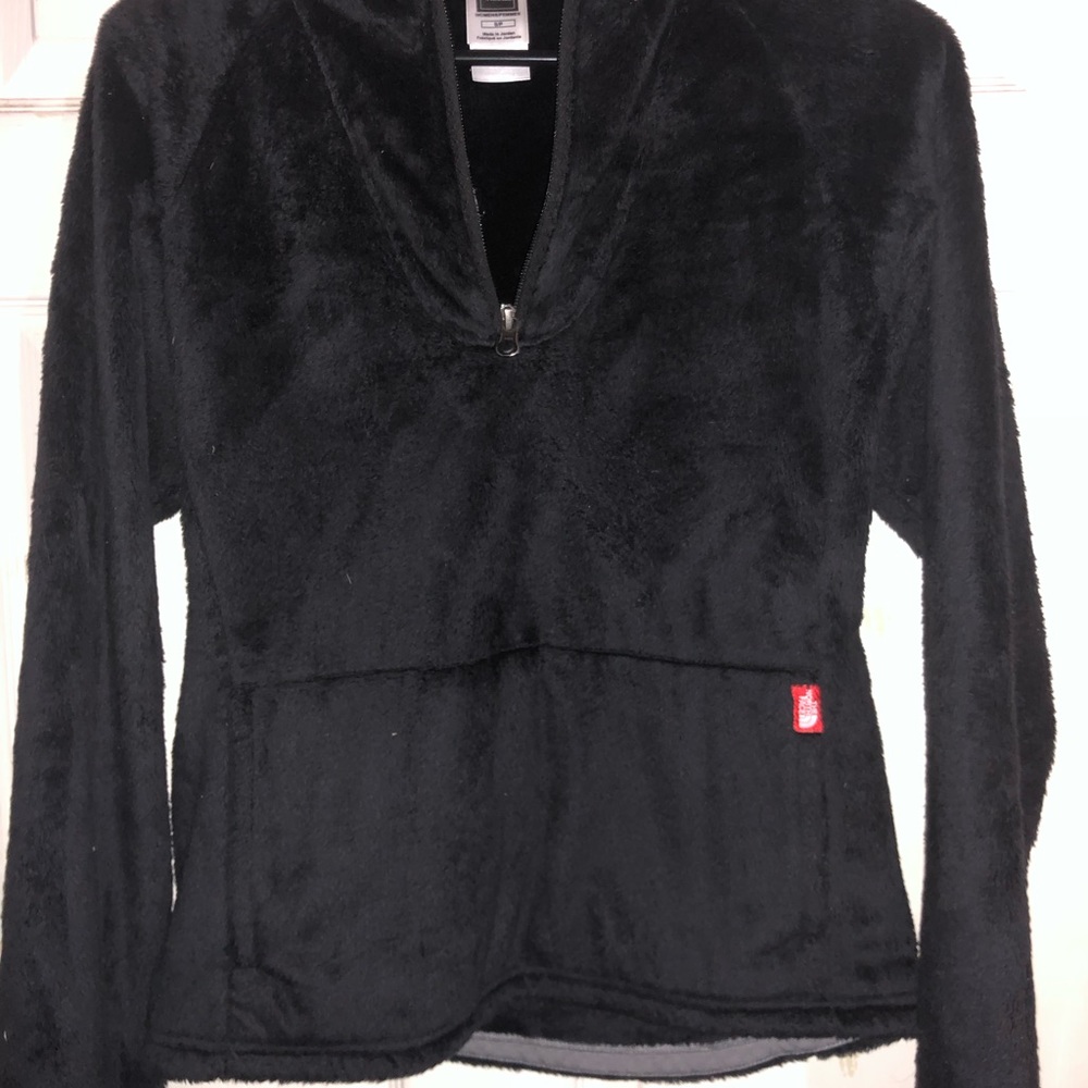 Lace up boots & north face jacket